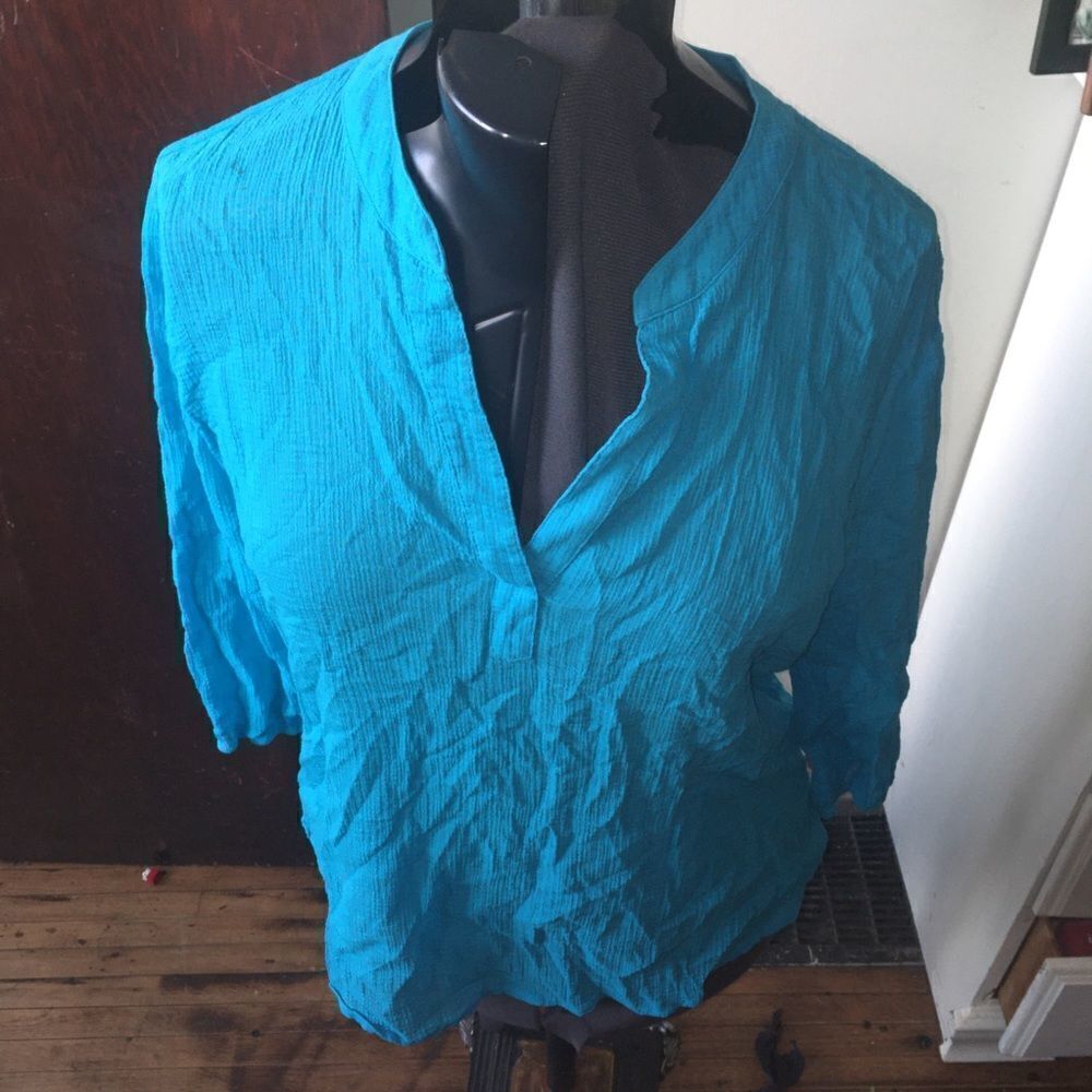 Chico’s 3/XL blue semi sheer, split neck boho blouse